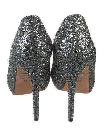 Badgley Mischka Glitter Pumps
