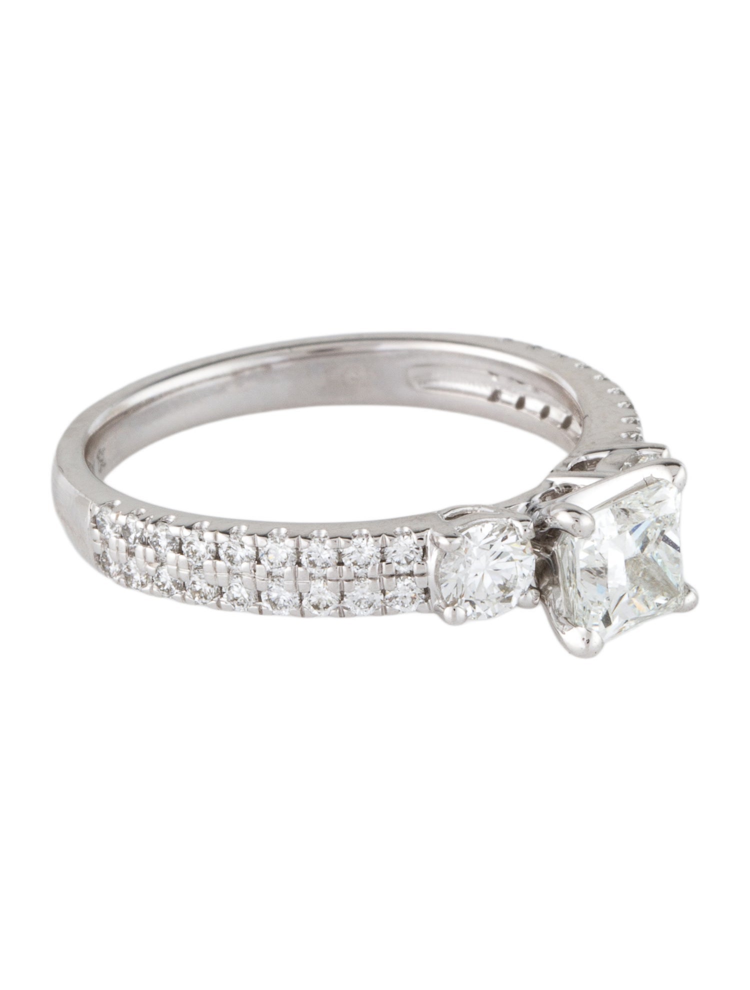 Badgley Mischka Lab-Grown Diamond Enagagement Ring