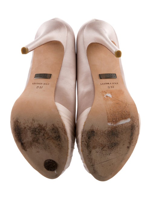 Badgley Mischka Satin Crystal Embellishments Pumps