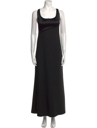 Badgley Mischka Scoop Neck Long Dress