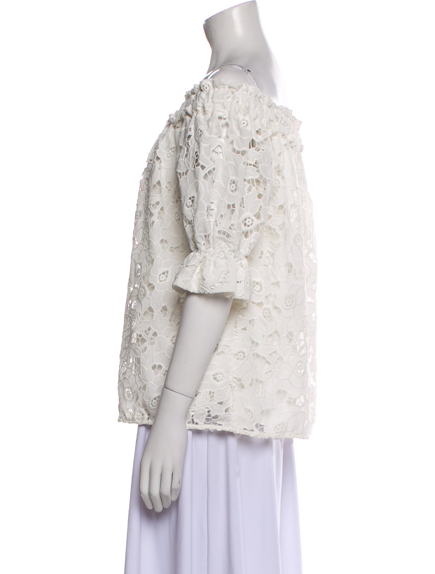 Badgley Mischka Lace Pattern Off-The-Shoulder Blouse