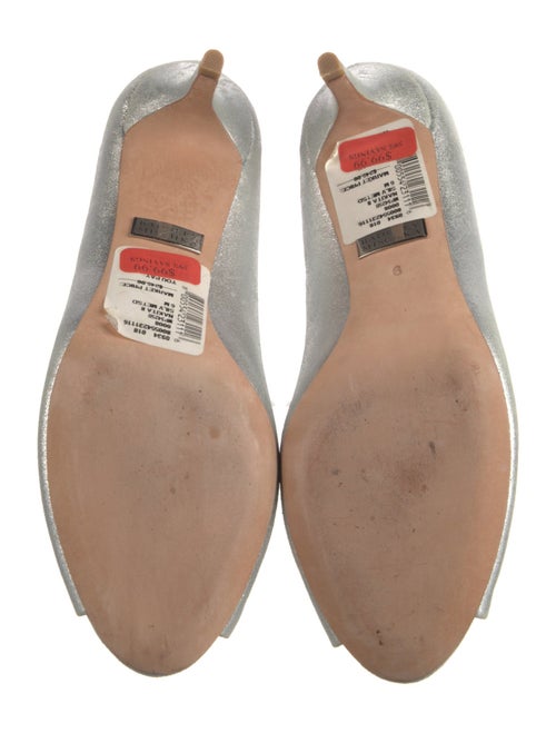 Badgley Mischka Crystal Embellishments Pumps