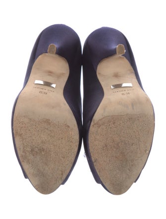 Badgley Mischka Satin Crystal Embellishments Pumps