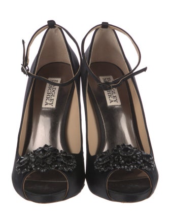 Badgley Mischka Satin Crystal Embellishments Pumps