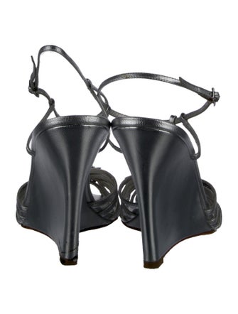 Badgley Mischka Leather T-Strap Pumps