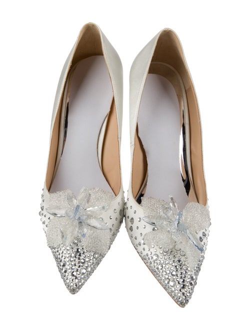 Badgley Mischka Satin Crystal Embellishments Pumps