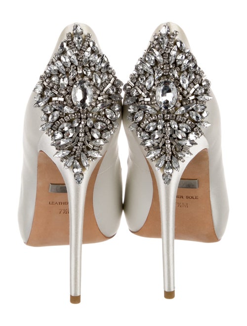 Badgley Mischka Satin Crystal Embellishments Pumps