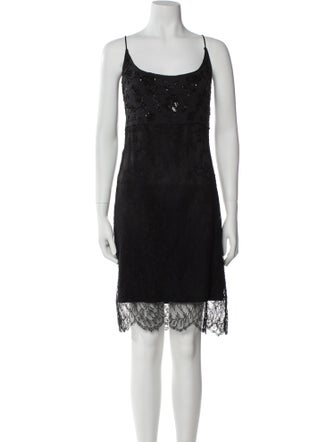 Badgley Mischka Scoop Neck Knee-Length Dress
