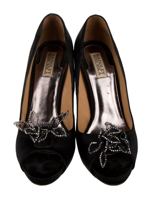 Badgley Mischka Satin Crystal Embellishments Pumps