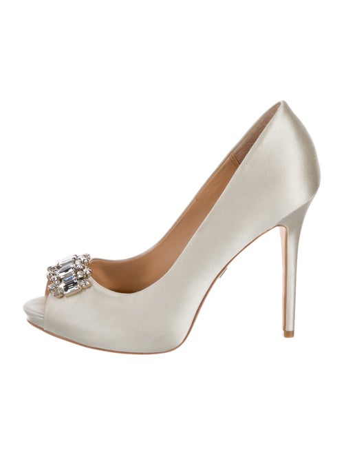 Badgley Mischka Satin Crystal Embellishments Pumps