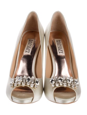 Badgley Mischka Satin Crystal Embellishments Pumps