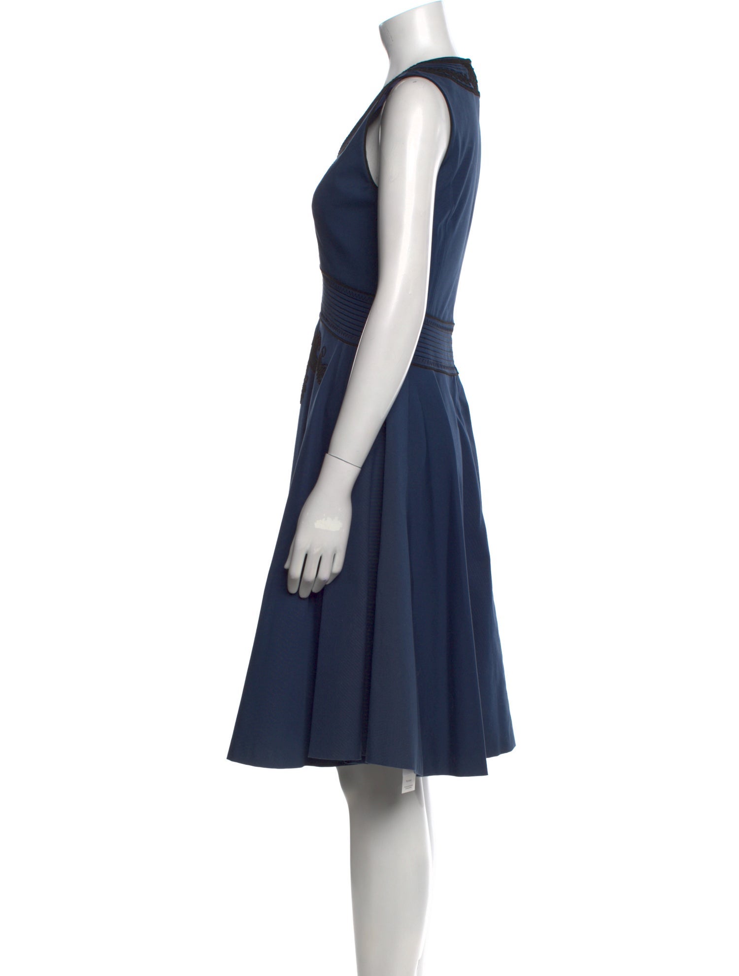 Badgley Mischka V-Neck Knee-Length Dress