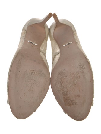 Badgley Mischka Lace Pumps