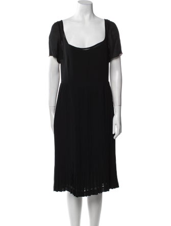 Badgley Mischka Scoop Neck Midi Length Dress