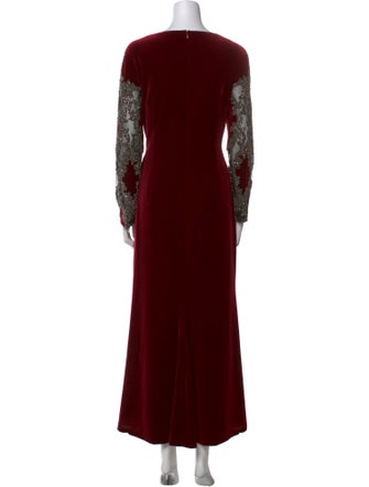 Badgley Mischka Bateau Neckline Long Dress