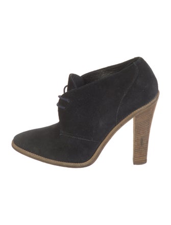 Balenciaga Suede Pumps