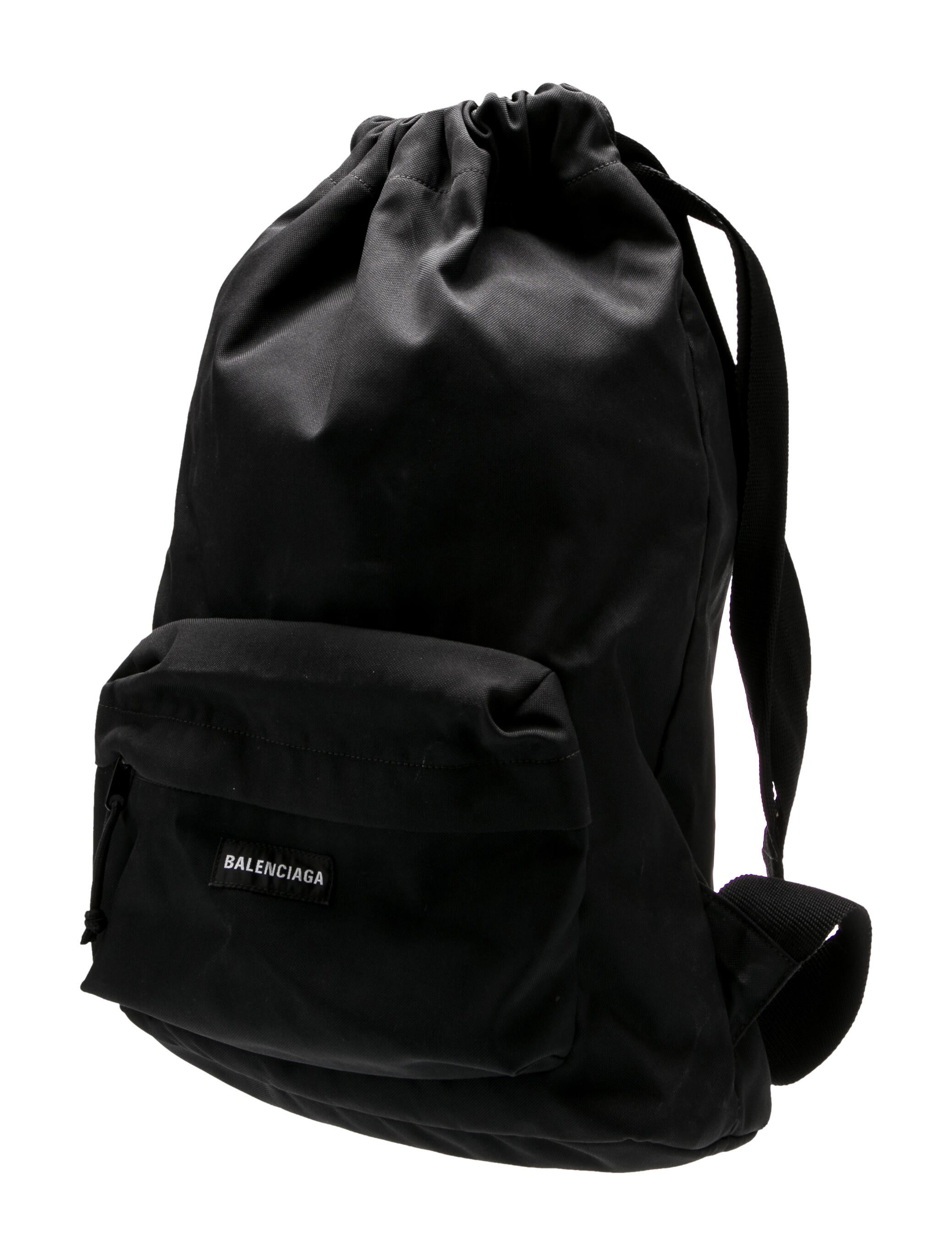 【MONCLER】 D209A0062900 CHUTE BACKPACK moncler chute backpack