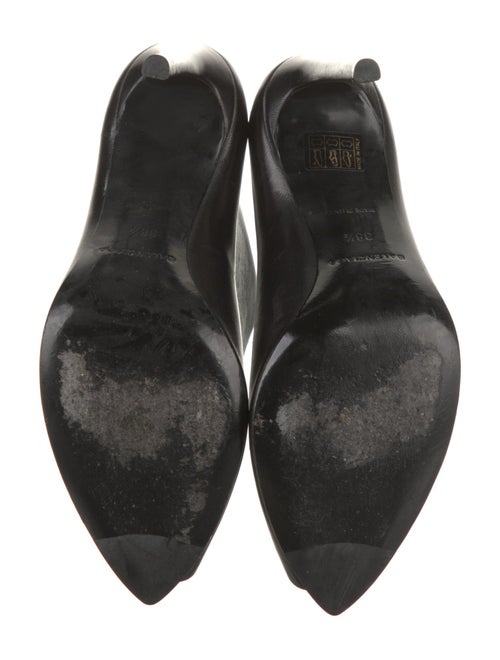 Balenciaga Leather Pumps