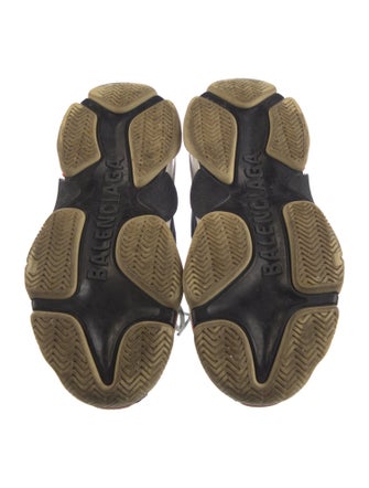 Balenciaga TRiple S Chunky Sneakers