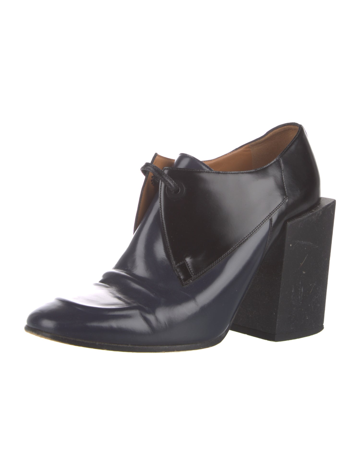 Balenciaga Leather Pumps