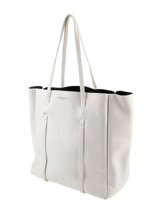 Balenciaga Leather Everyday Reversible Tote Medium