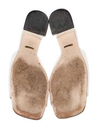 Balenciaga Leather Pumps