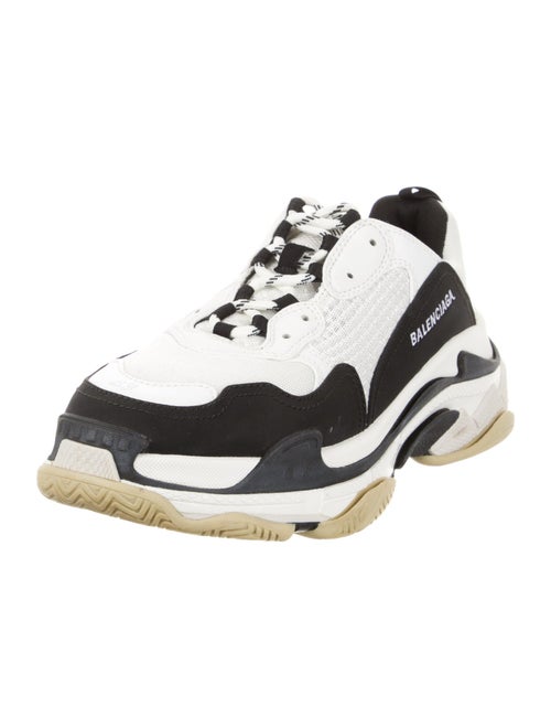 Balenciaga TRiple S Sneakers