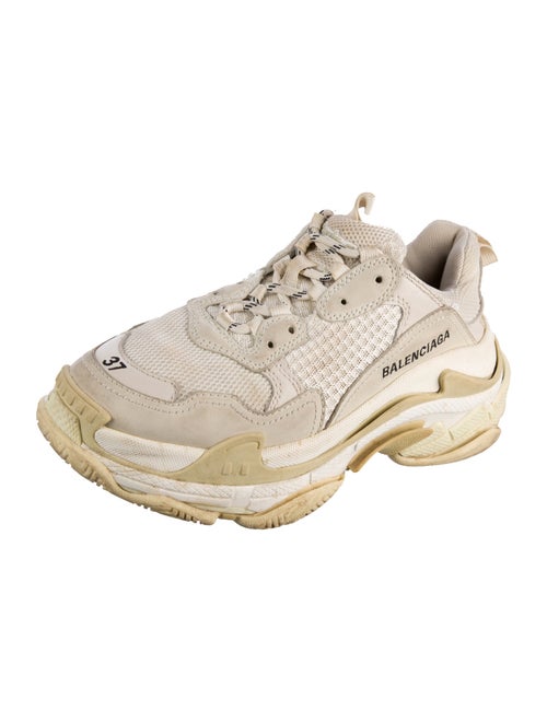 Balenciaga TRiple S Chunky Sneakers