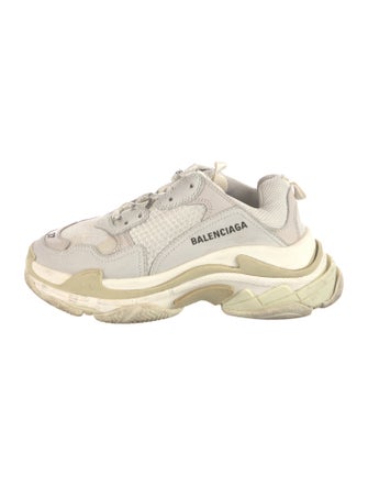 Balenciaga TRiple S Sneakers
