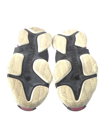 Balenciaga TRiple S Chunky Sneakers