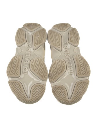 Balenciaga TRiple S Chunky Sneakers