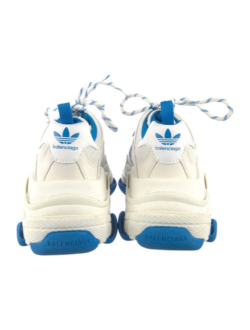 Balenciaga TRiple S Sneakers