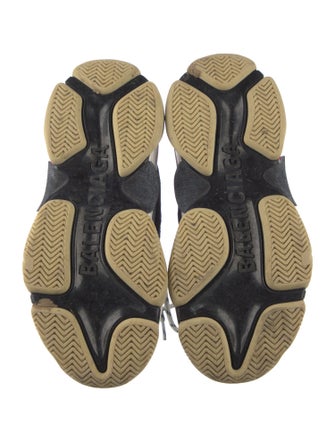 Balenciaga TRiple S Sneakers