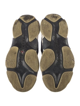 Balenciaga TRiple S Sneakers