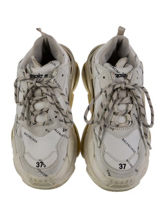 Balenciaga TRiple S Chunky Sneakers