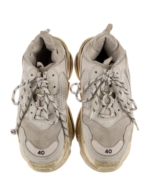 Balenciaga TRiple S Sneakers