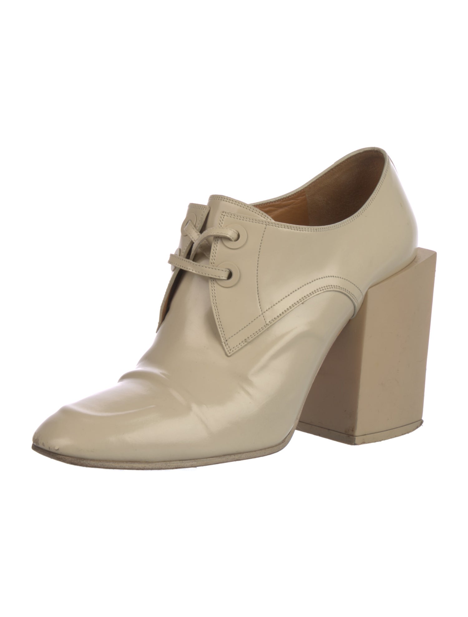 Balenciaga Leather Pumps