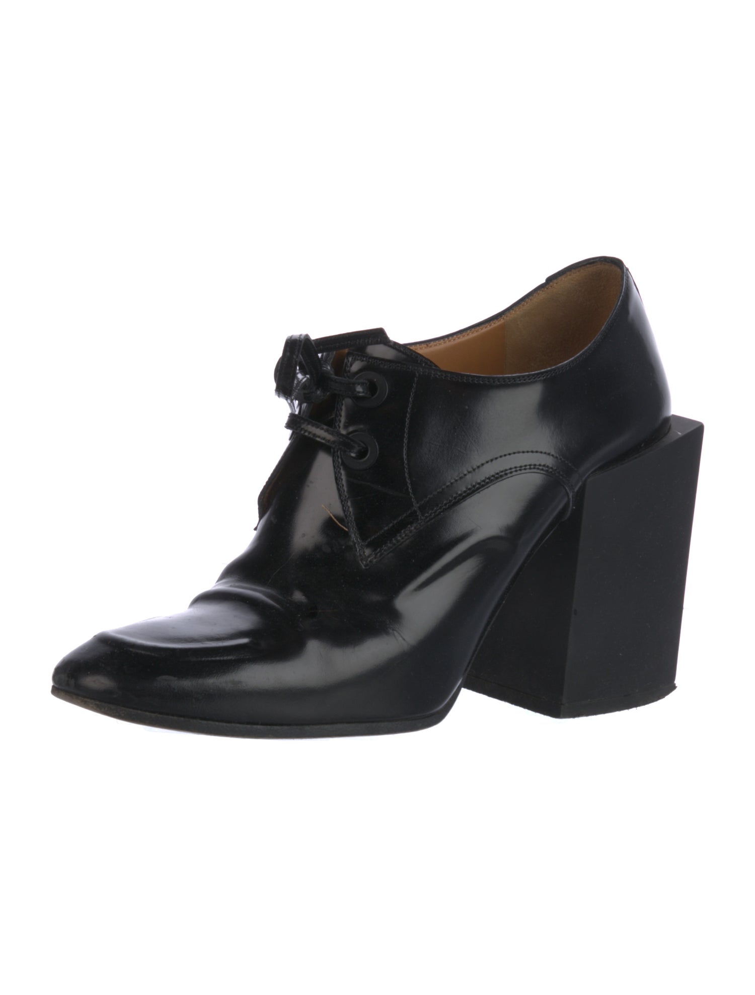 Balenciaga Leather Pumps