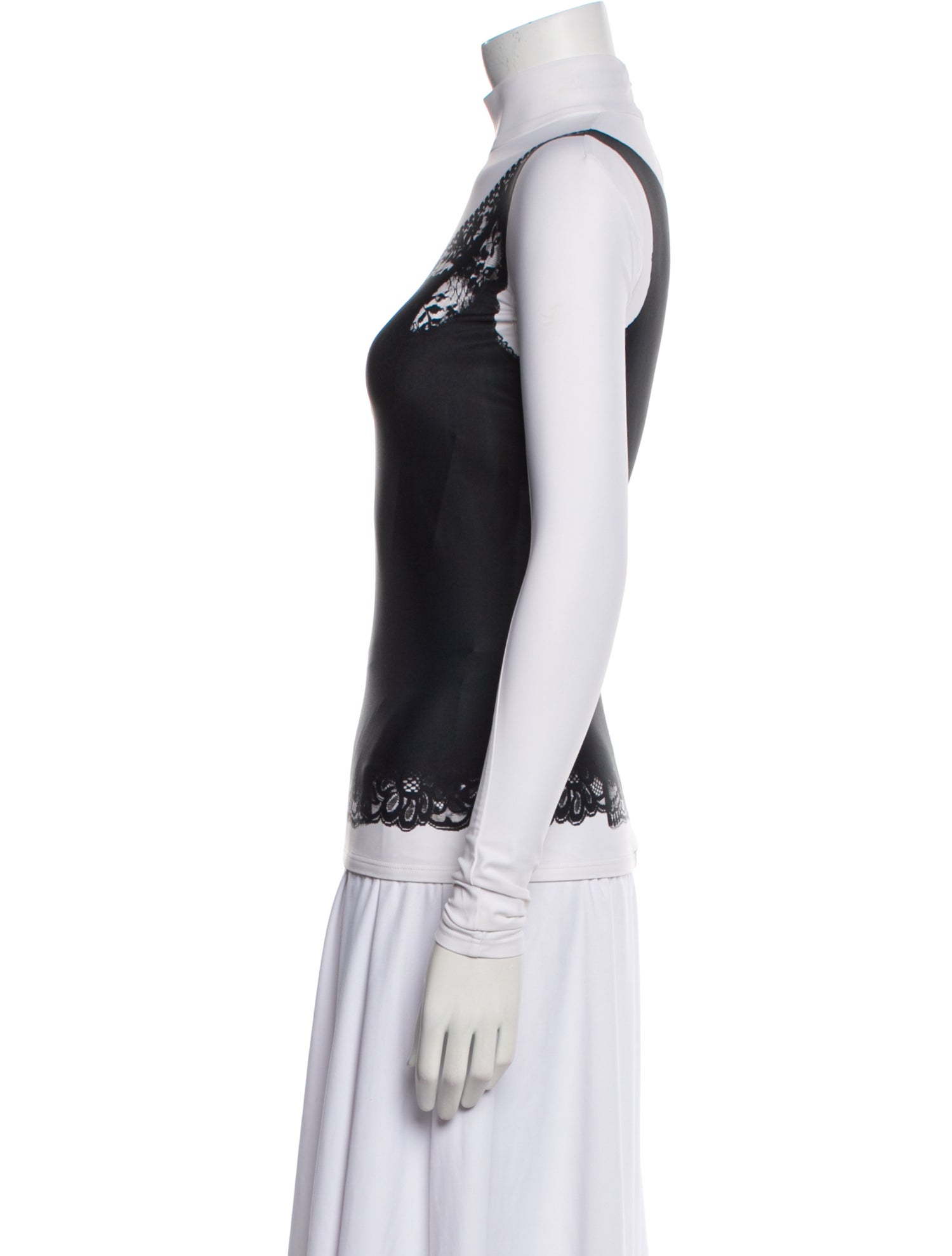 Balenciaga 2022 V-Neck Top