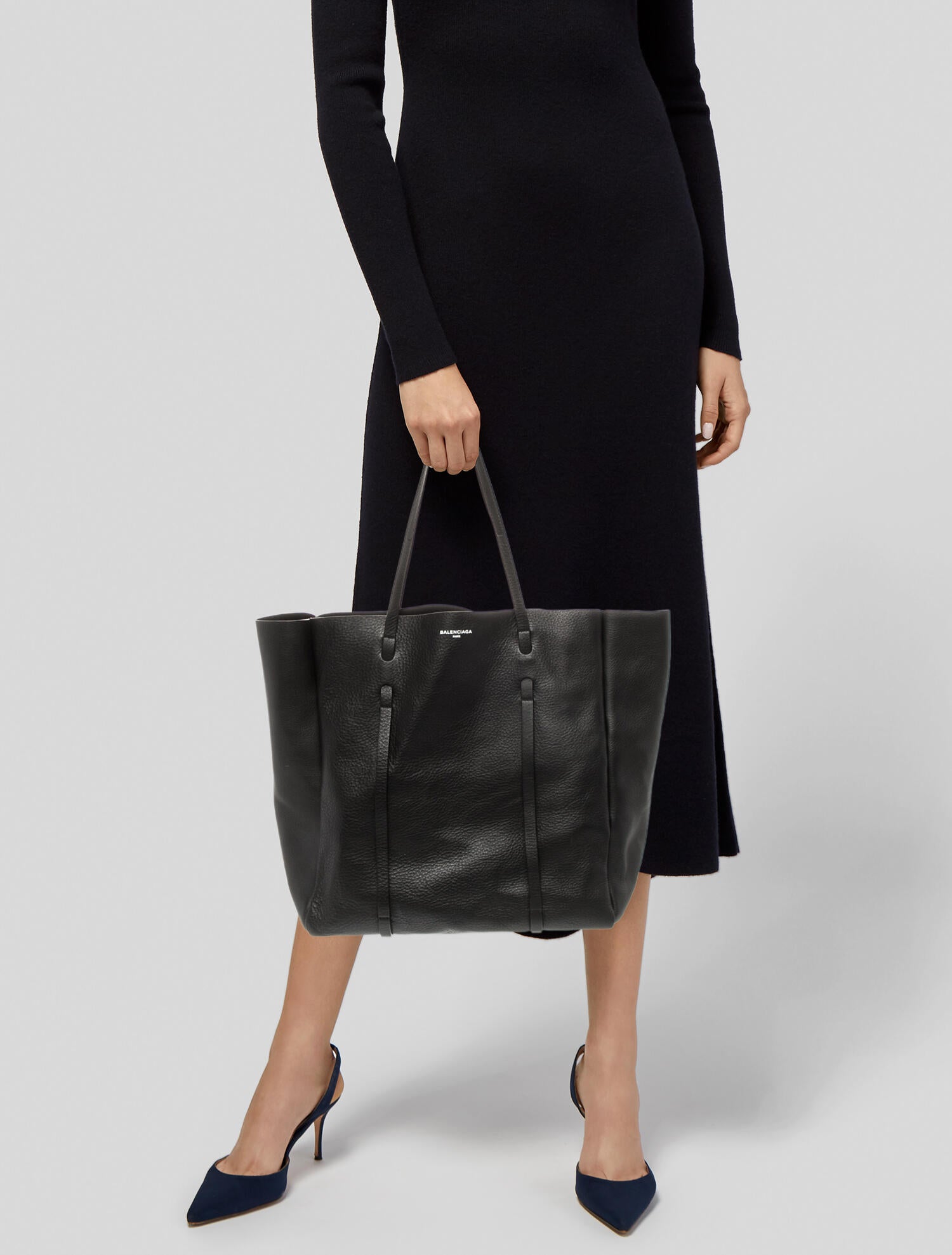 Balenciaga Leather Everyday Tote Medium