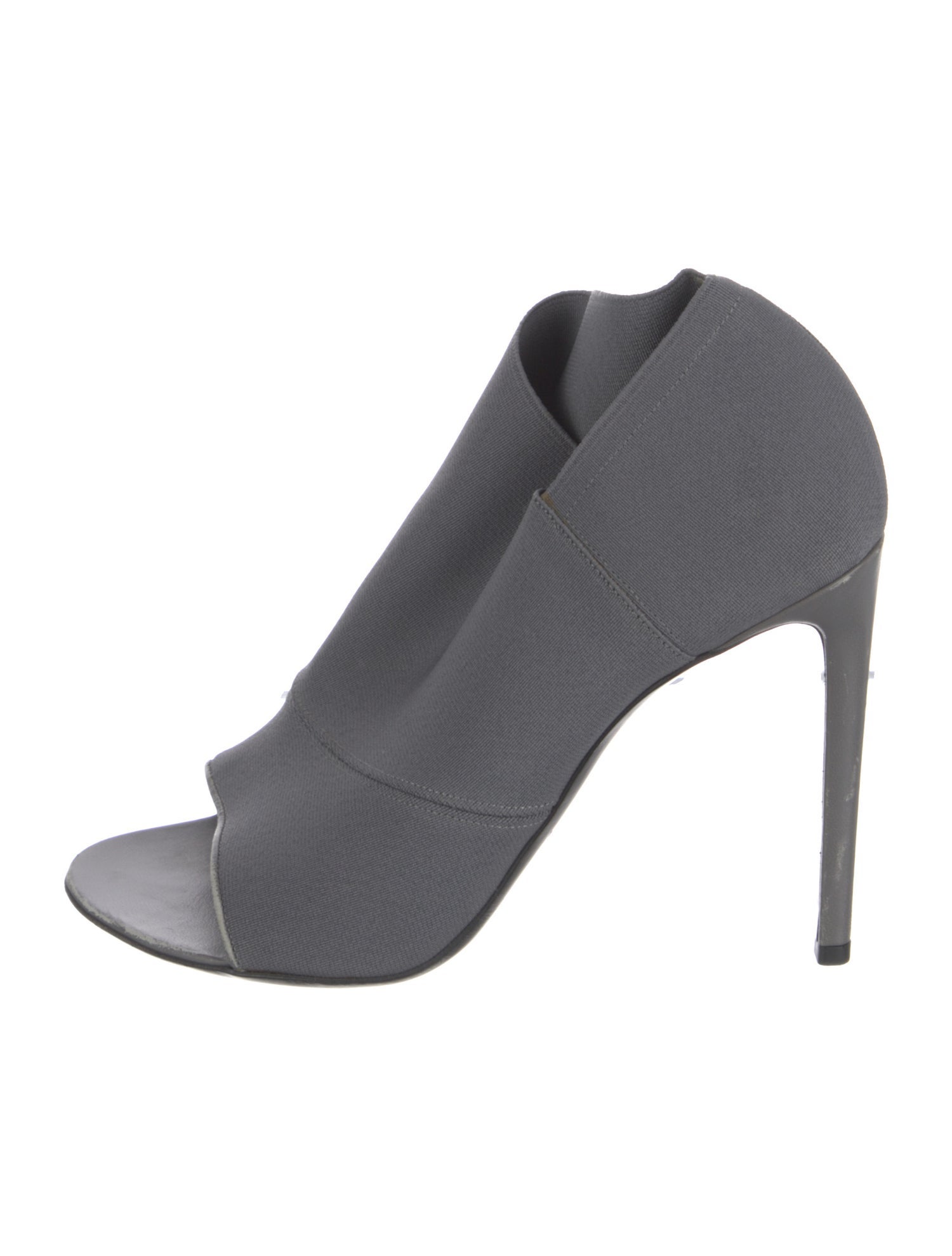 Balenciaga D'Orsay Pumps