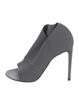 Balenciaga D'Orsay Pumps