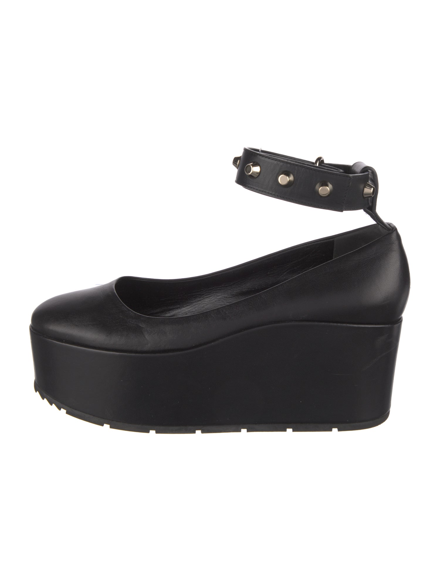 Balenciaga Leather Pumps