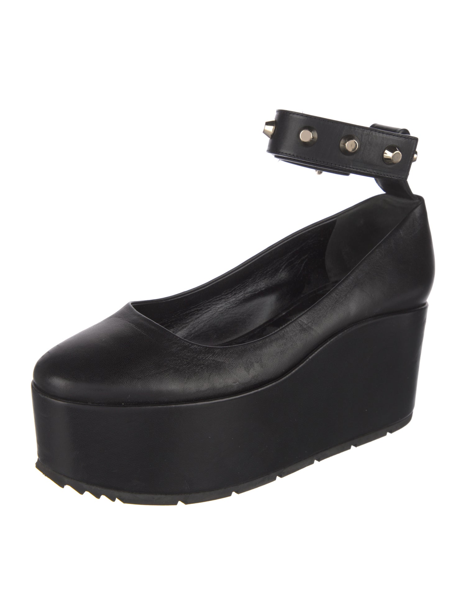 Balenciaga Leather Pumps