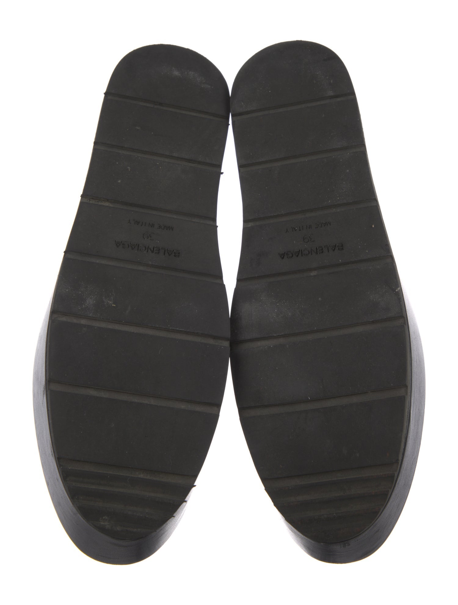 Balenciaga Leather Pumps