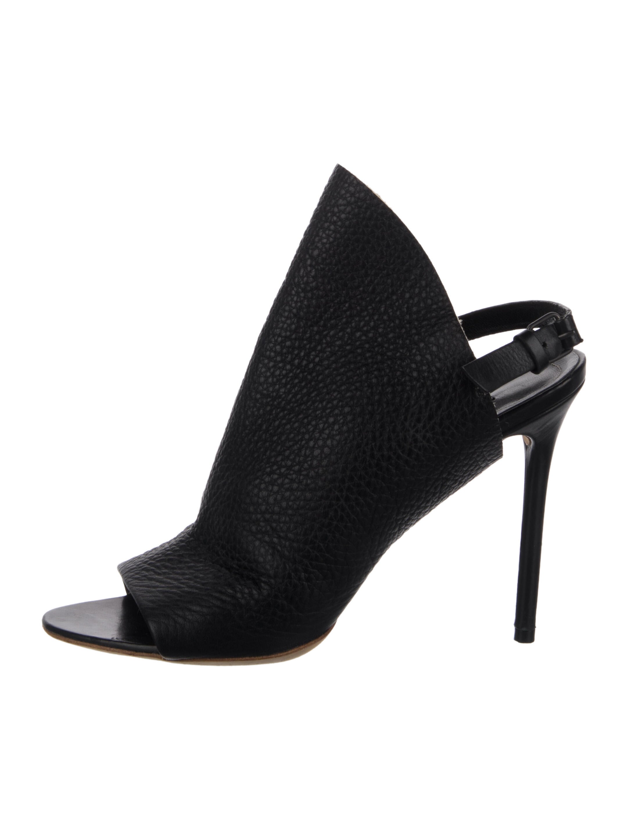 Balenciaga Leather Slingback Pumps