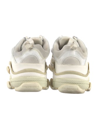 Balenciaga TRiple S Sneakers
