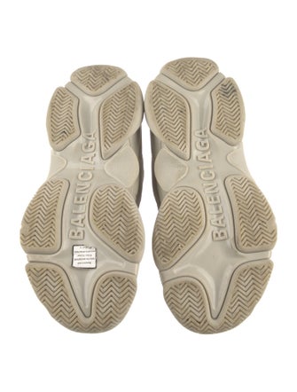 Balenciaga TRiple S Chunky Sneakers