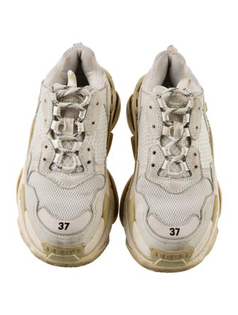 Balenciaga TRiple S Chunky Sneakers