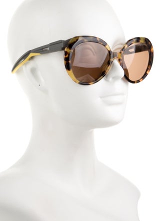 Balenciaga Oversize Gradient Sunglasses